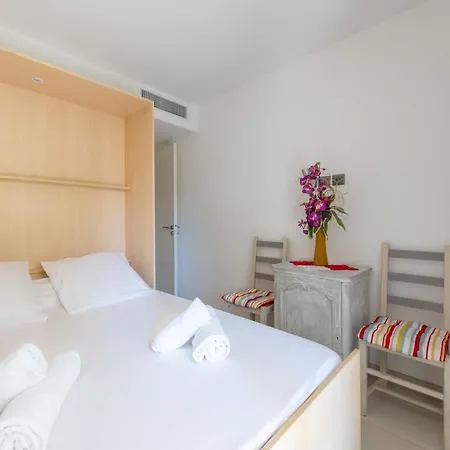 Apartamento 2-br Garden-level Near Beaches & Port *